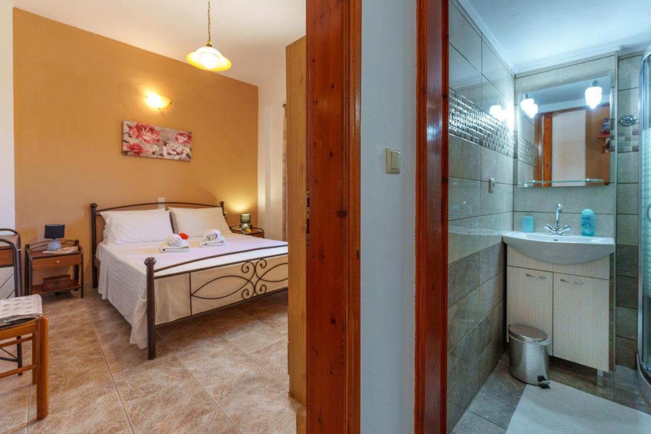 Hara'S Apartments Καστρί Εξωτερικό φωτογραφία