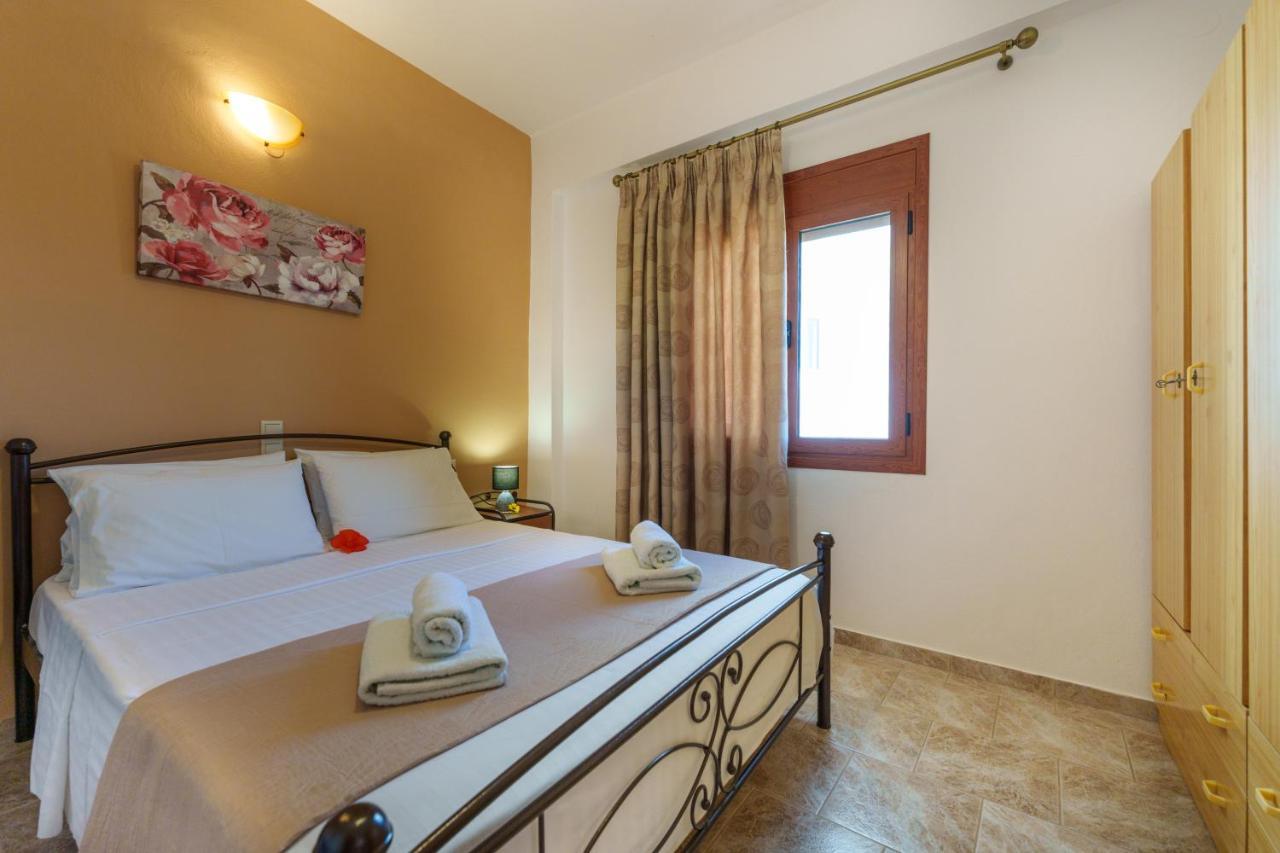 Hara'S Apartments Καστρί Εξωτερικό φωτογραφία