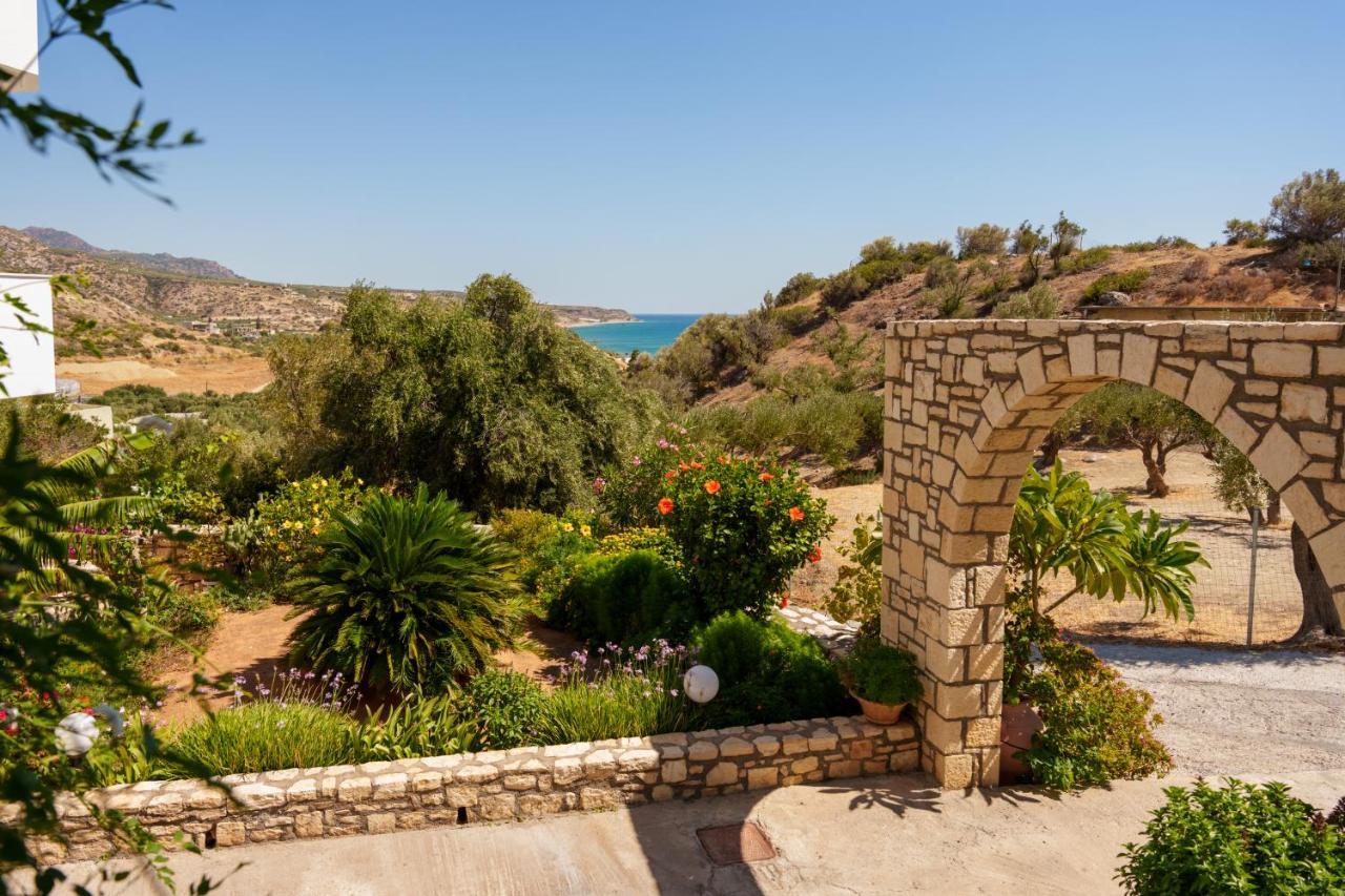 Hara'S Apartments Καστρί Εξωτερικό φωτογραφία